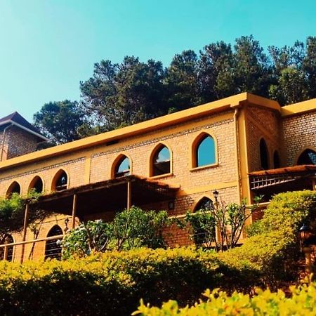 Le Chateau Du Lac De Mantasoa מראה חיצוני תמונה