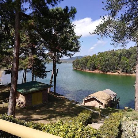 Le Chateau Du Lac De Mantasoa מראה חיצוני תמונה