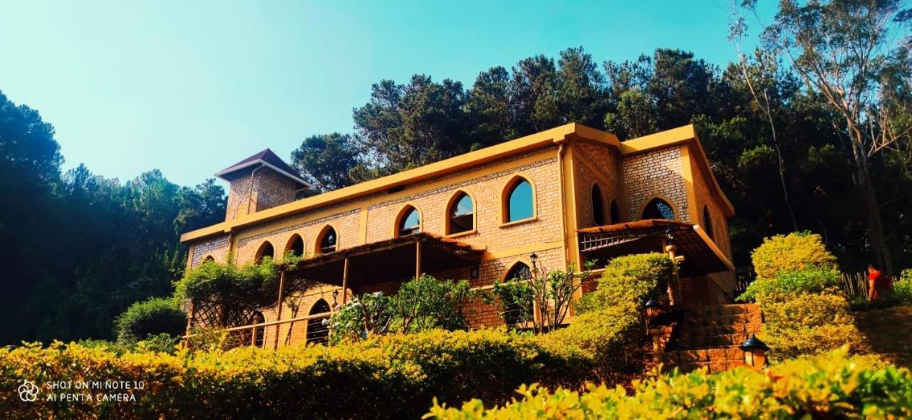 Le Chateau Du Lac De Mantasoa מראה חיצוני תמונה